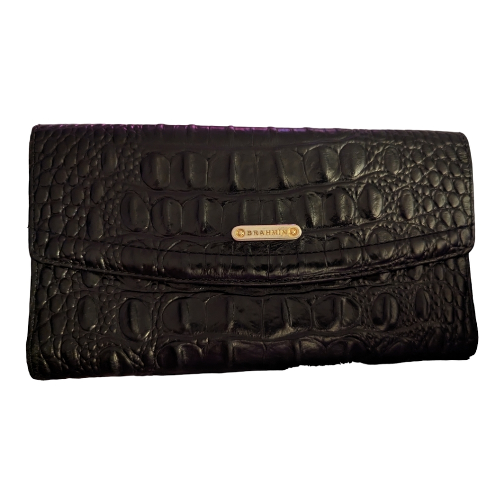 BRAHMIN WALLET embossed trifold.